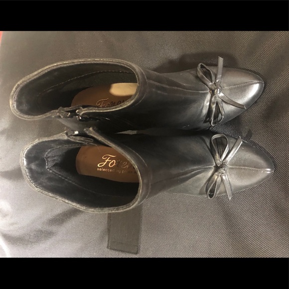 Ankle boots - Picture 2 of 3